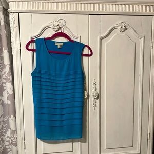 Med Dana Buchman teal sleeveless top